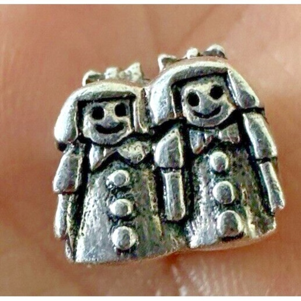 Chamilia 925 Sterling Silver Two Sisters Bracelet Charm Screw On Type